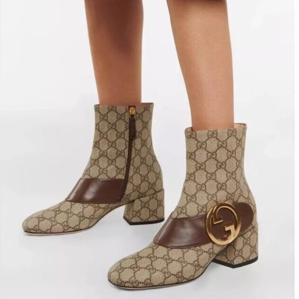 Gucci Cream and Brown Ankle Boots with Gold Buckle